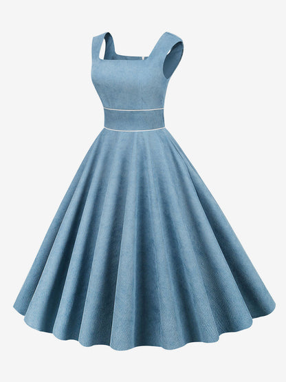 Classic Vintage Dress with a Flattering Fit