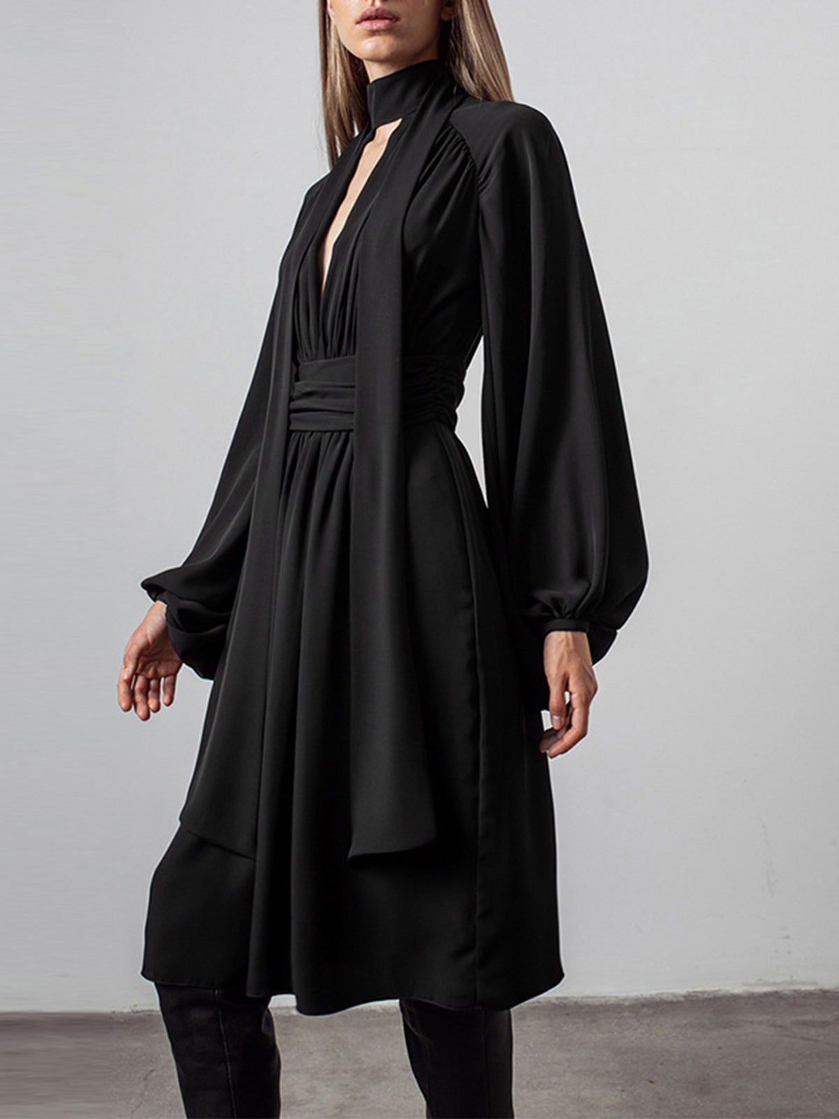 Gracefully Styled Dress for Any Occasion