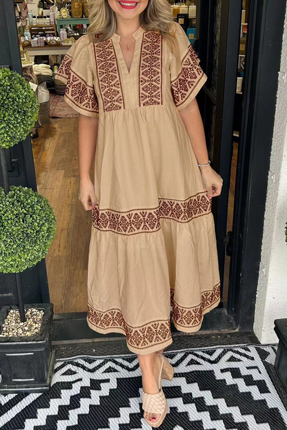 Beautifully Finished Dress in a Timeless Design
