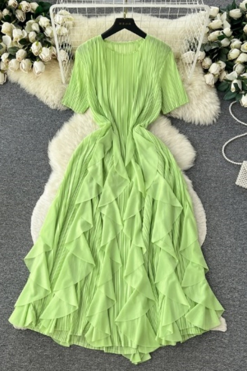 Beautifully Crafted Dress in a Classic Style
