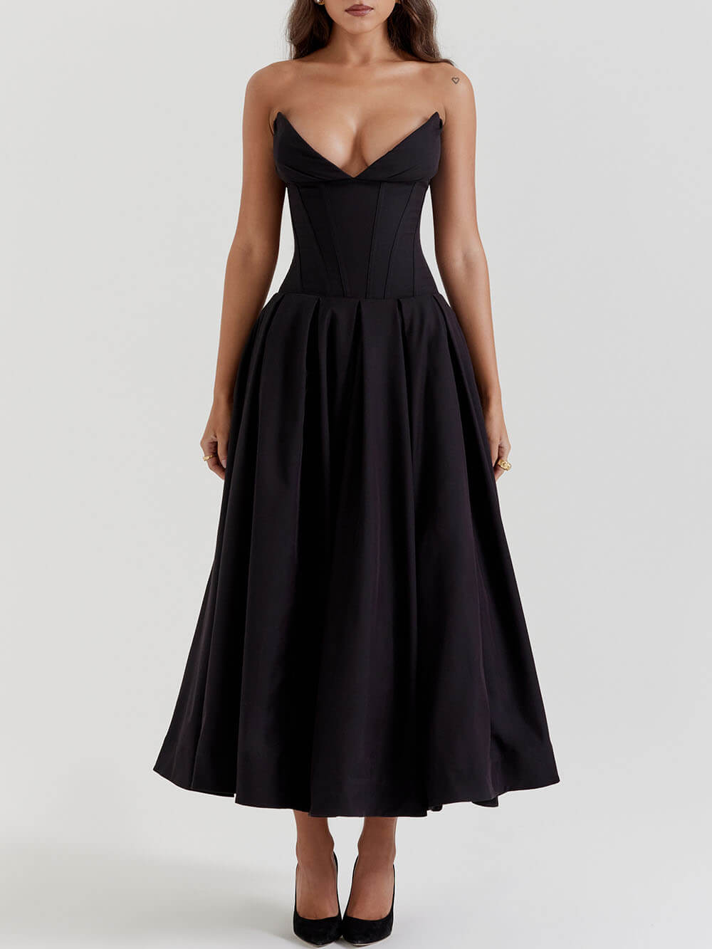A Vintage Style Dress with Delicate Timeless Details