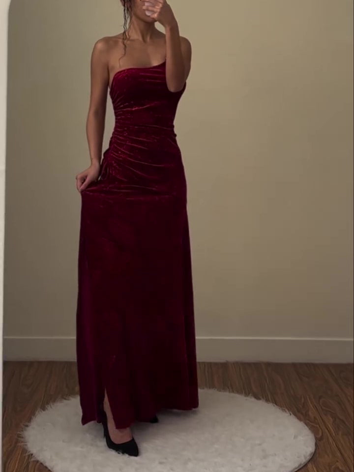 Classic Vintage & Enduringly Stylish Garment