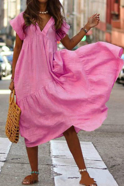 Beautifully Finished Dress in a Timeless Design