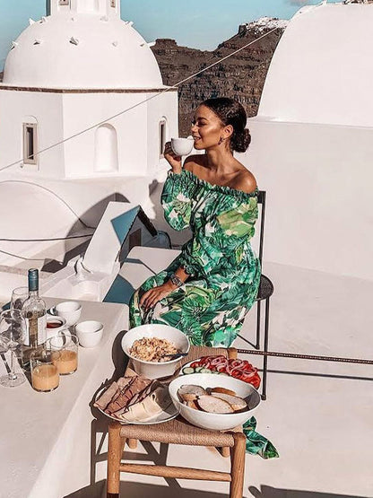 Sophisticated Dress with a Clean Classic Look