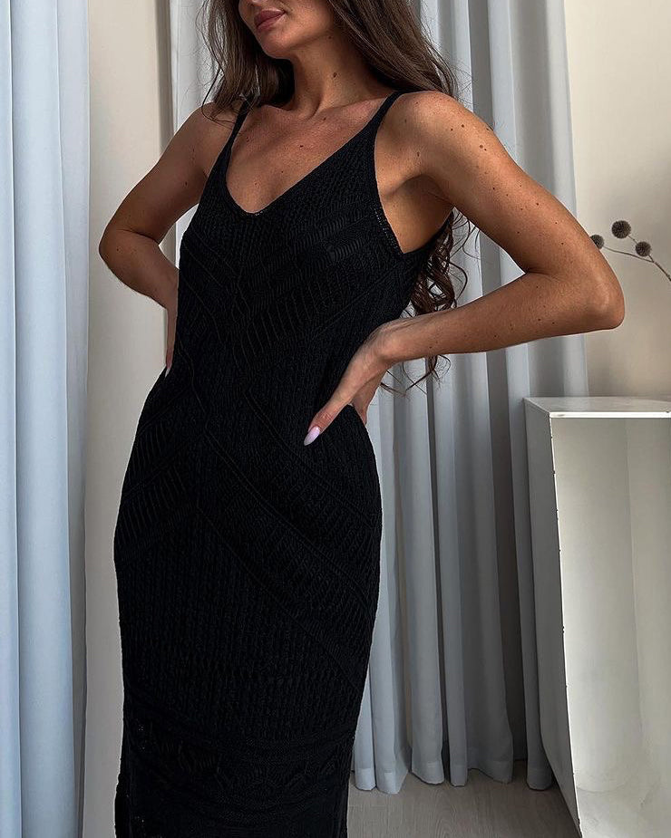 Beautifully Finished Dress in a Timeless Design