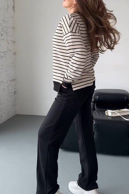 Effortlessly Elegant Garment with a Timeless Design