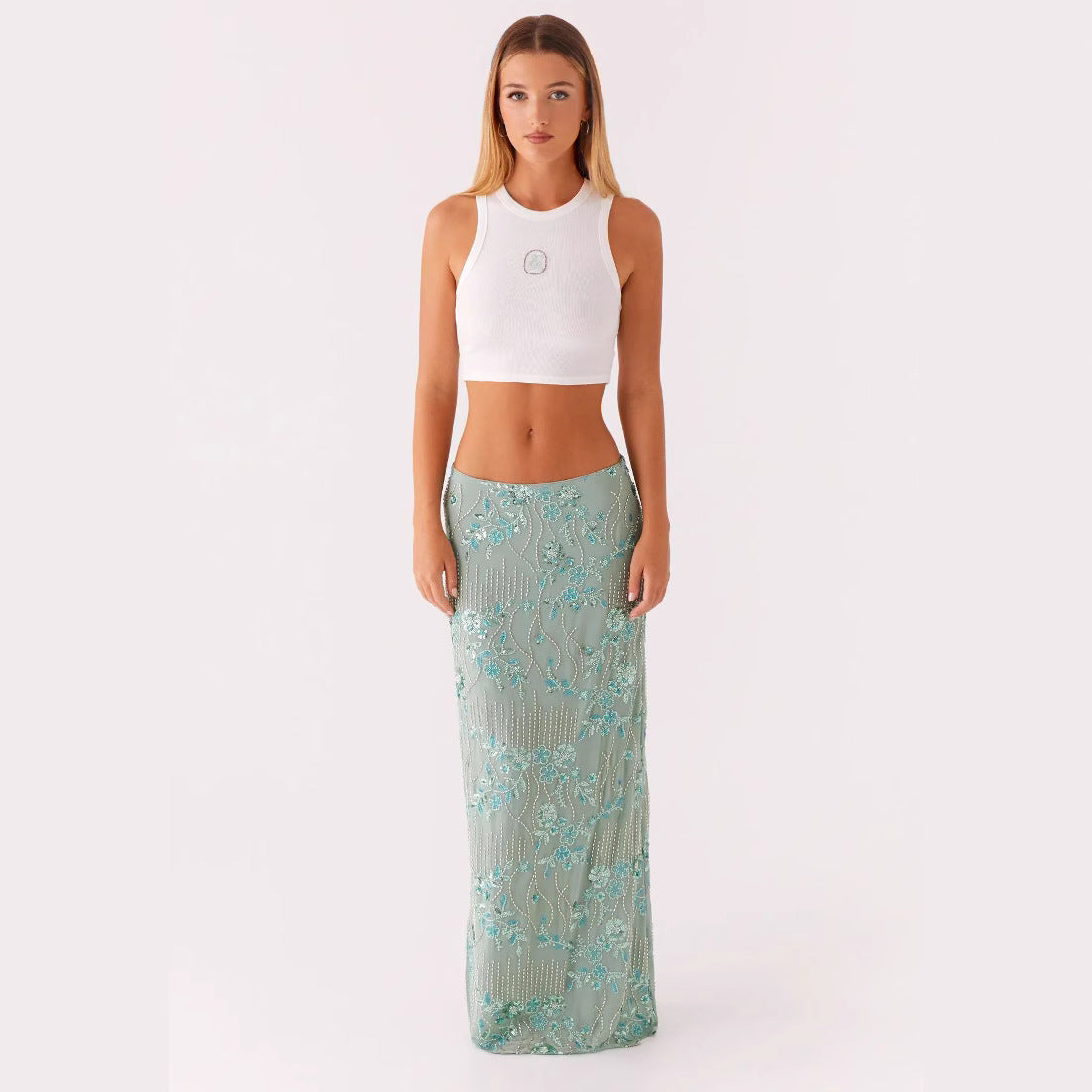 Well Tailored Garment with a Graceful Silhouette