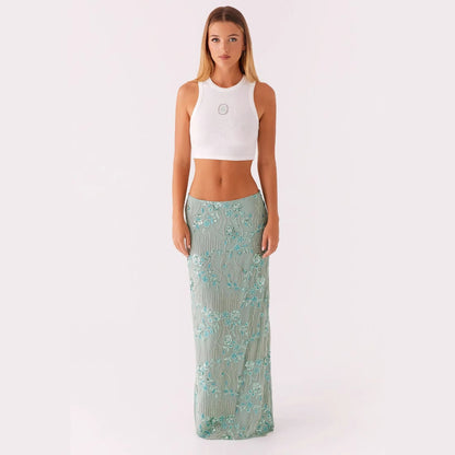 Well Tailored Garment with a Graceful Silhouette
