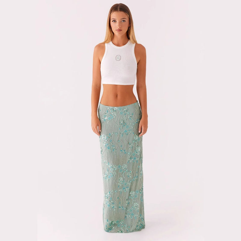 Well Tailored Garment with a Graceful Silhouette