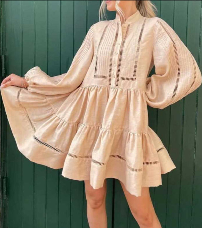 Beautifully Finished Dress in a Timeless Design