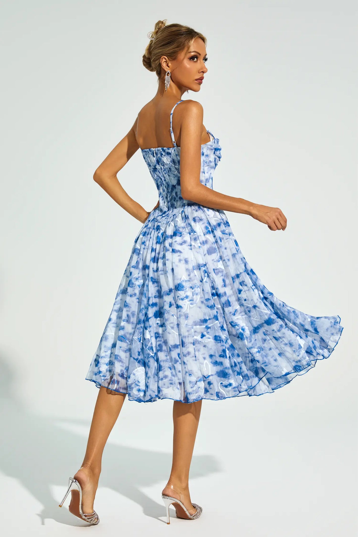 Polished Dress with an Effortless Classic Look