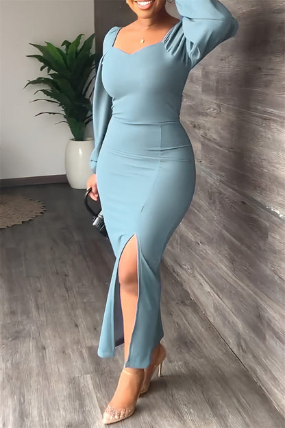 Well Tailored Dress with a Graceful Silhouette