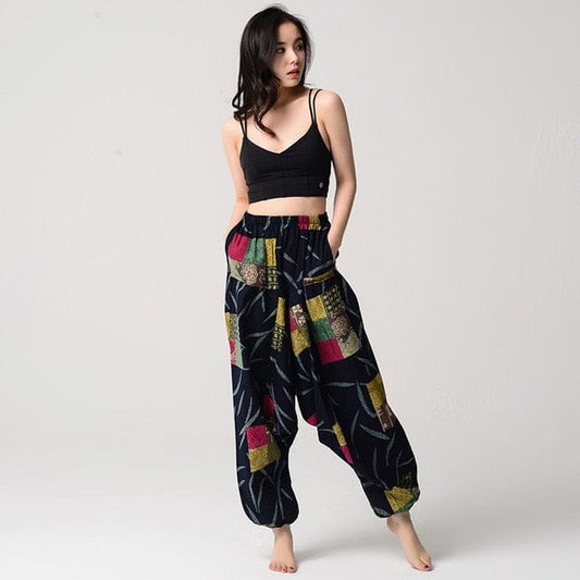 Classic Vintage Pants with a Flattering Fit
