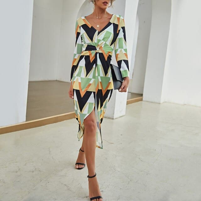 Sophisticated Dress with a Clean Classic Look