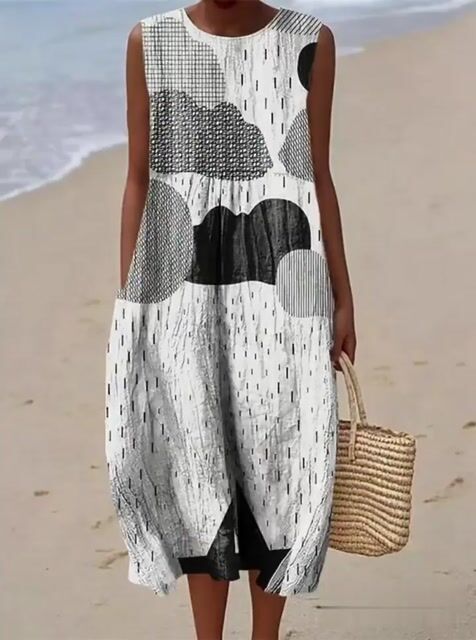 Classic Vintage Dress with a Flattering Fit
