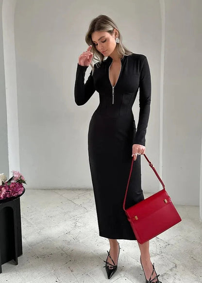 Effortlessly Elegant Dress with a Timeless Design