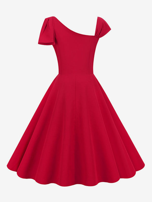 Well Tailored Dress with a Graceful Silhouette