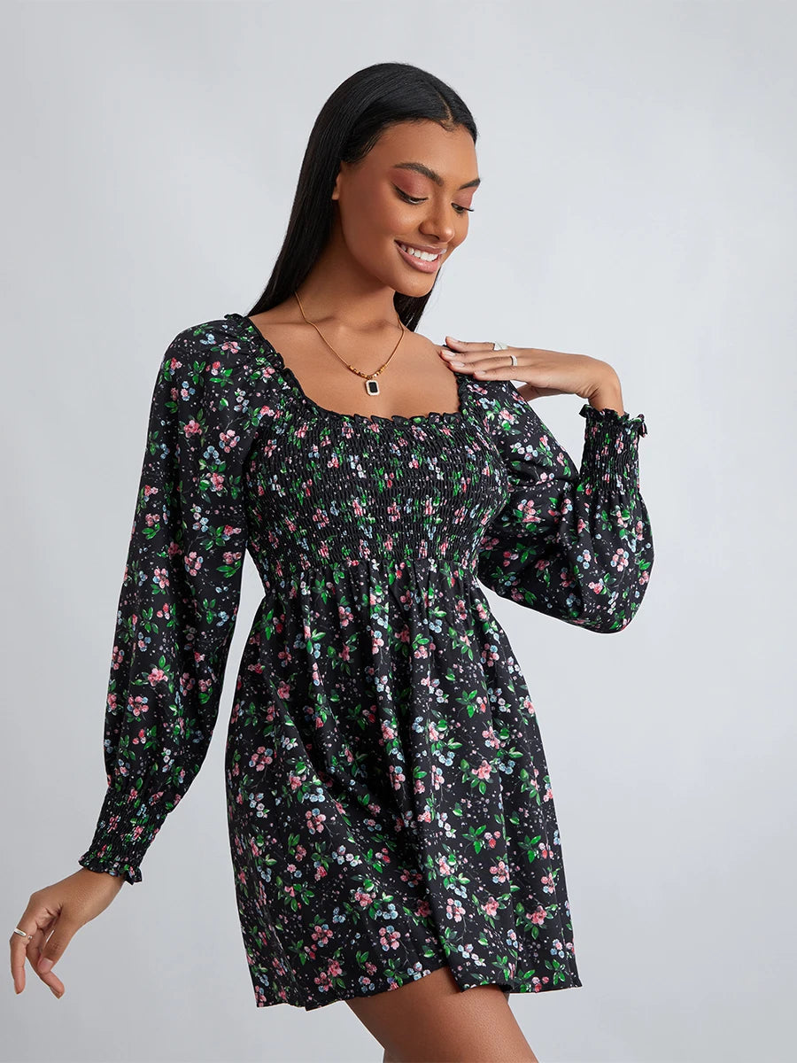 Classic Vintage Dress with a Flattering Fit