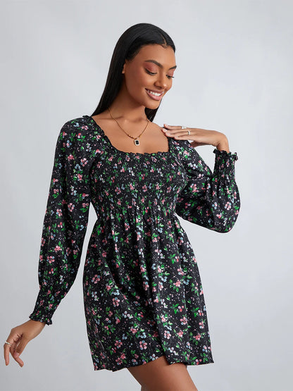 Classic Vintage Dress with a Flattering Fit