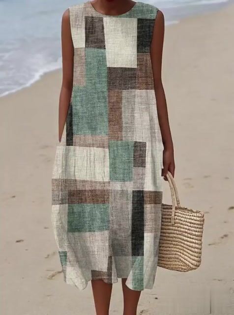 Well Tailored Dress with a Graceful Silhouette
