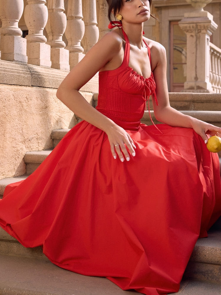 Sophisticated Dress with a Clean Classic Look