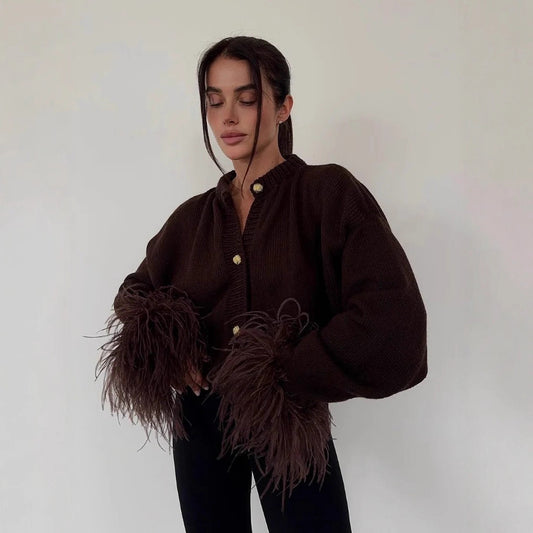 Effortlessly Elegant Cardigan with a Timeless Design