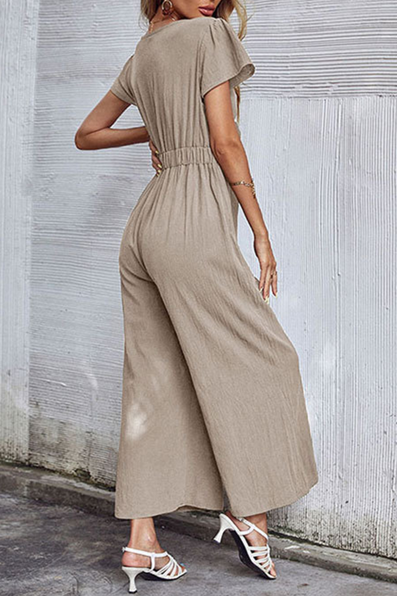 Effortlessly Elegant Garment with a Timeless Design