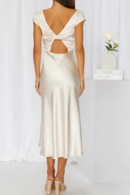 Polished Dress with an Effortless Classic Look