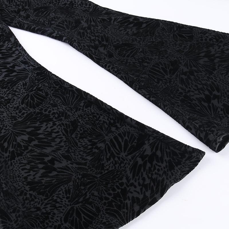 Beautifully Finished Garment in a Timeless Design