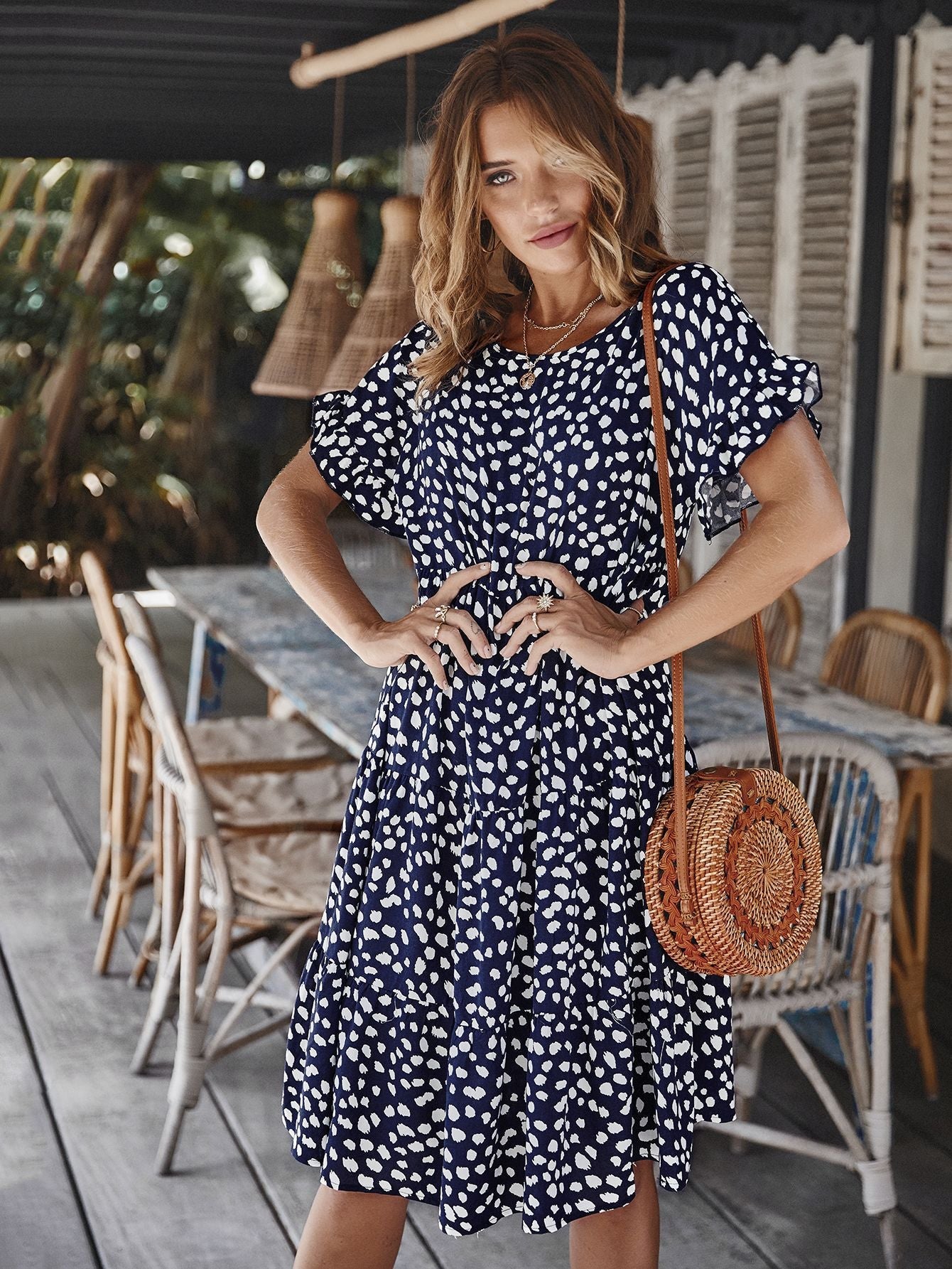 Well Tailored Dress with a Graceful Silhouette
