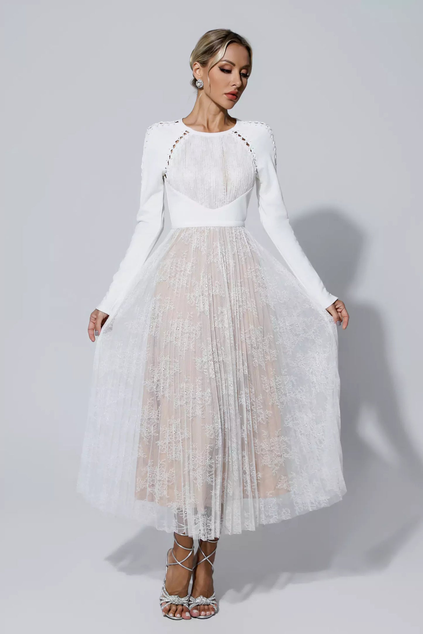 Classic Vintage & Enduringly Stylish Dress
