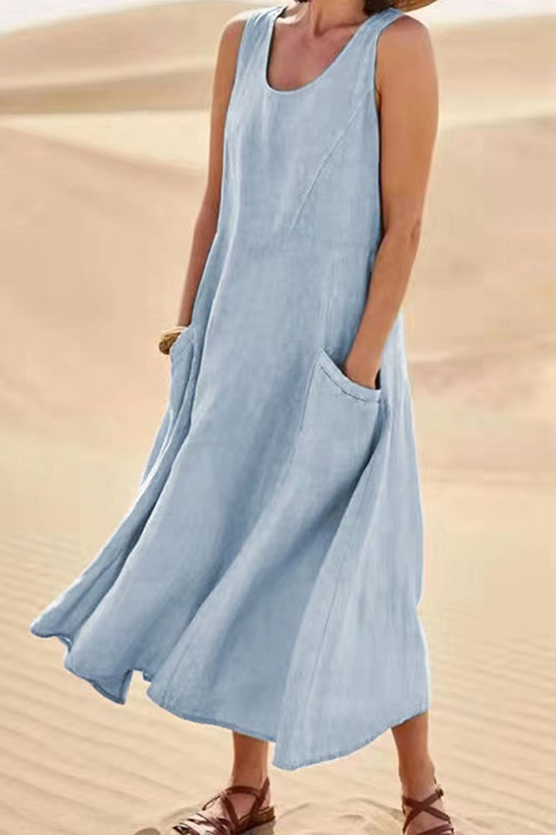 Sophisticated Dress with a Clean Classic Look