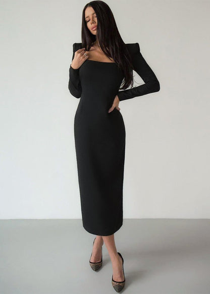 Effortlessly Elegant Dress with a Timeless Design