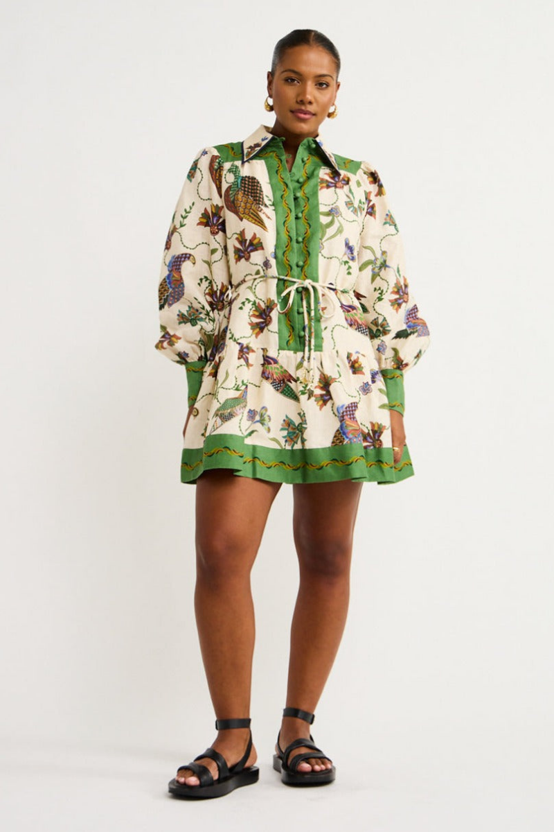 Classic Vintage Dress with a Flattering Fit