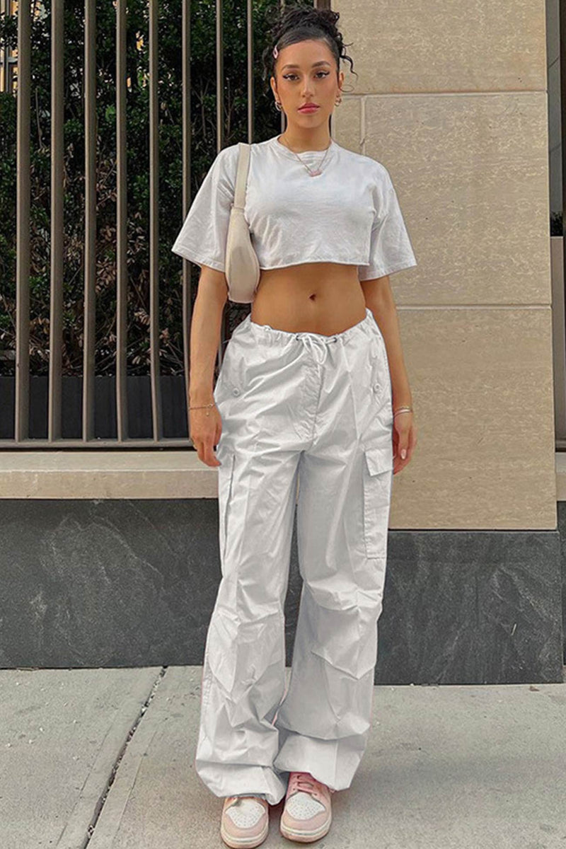 Well Tailored Pants with a Graceful Silhouette