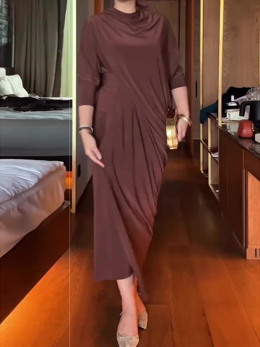 Effortlessly Elegant Dress with a Timeless Design