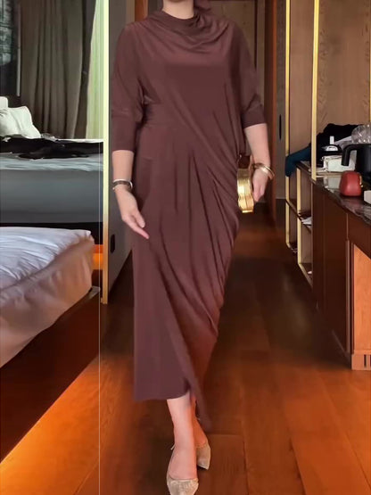 Effortlessly Elegant Dress with a Timeless Design