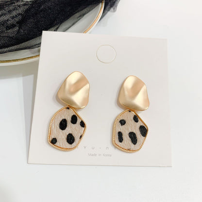 Beautiful Silver Earring with Unique Style