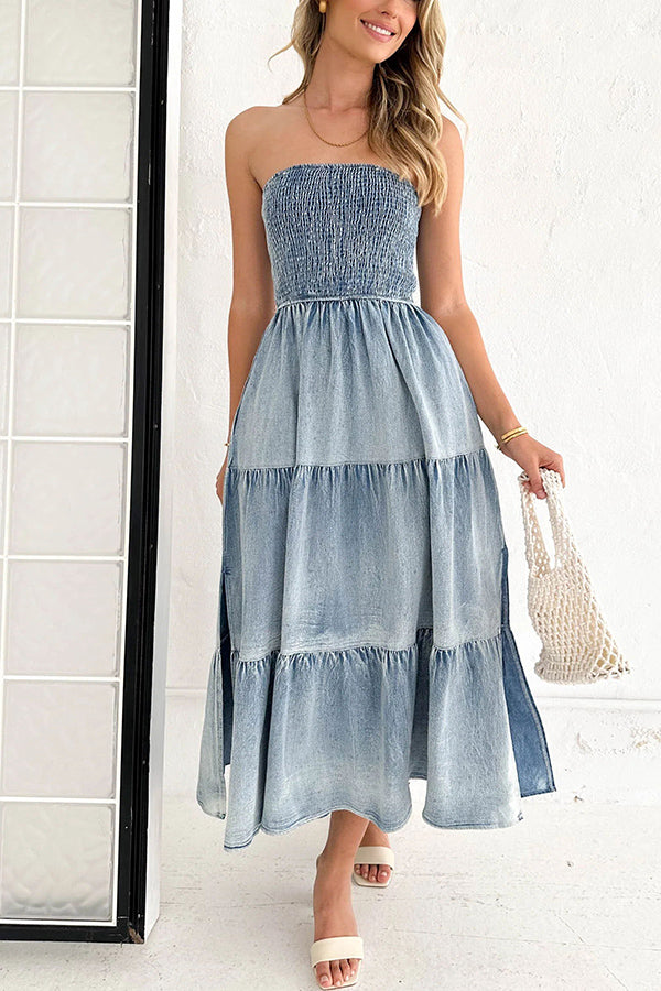 Beautifully Finished Dress in a Timeless Design