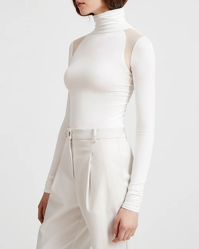 Sophisticated Garment with a Clean Classic Look