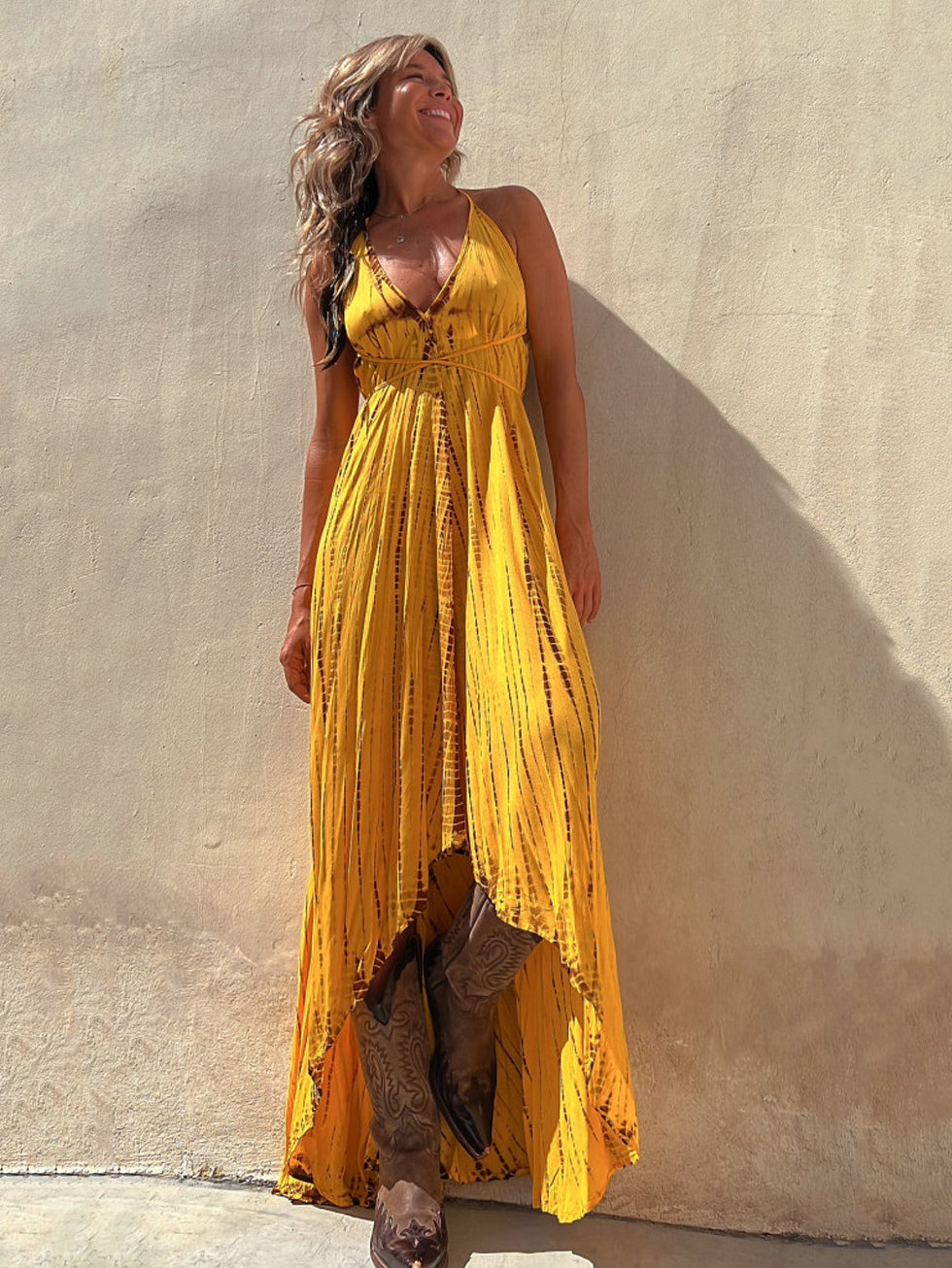 Gracefully Styled Dress for Any Occasion