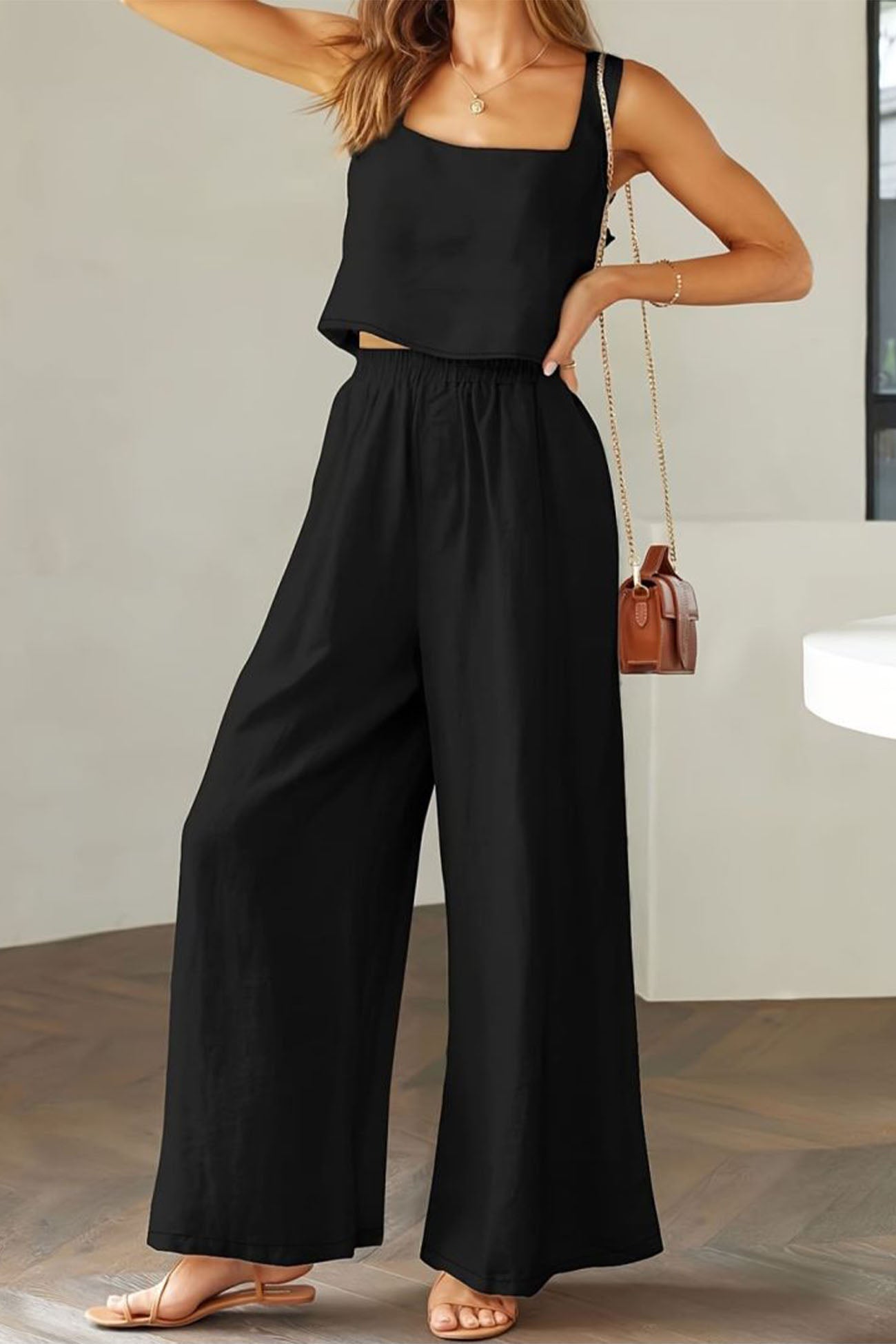 Well Tailored Pants with a Graceful Silhouette