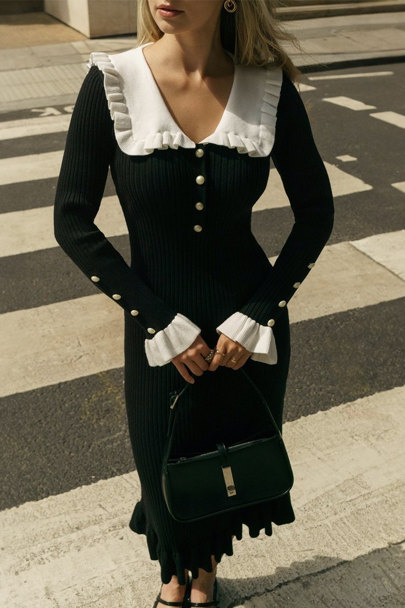 Classic Vintage Dress with a Flattering Fit
