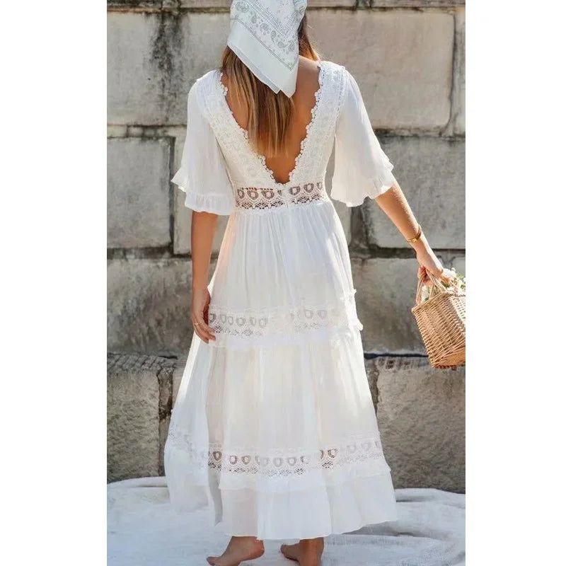 Effortlessly Elegant Dress with a Timeless Design