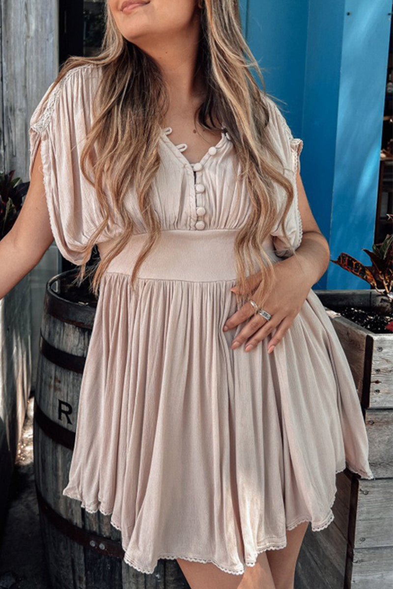 Effortlessly Elegant Dress with a Timeless Design