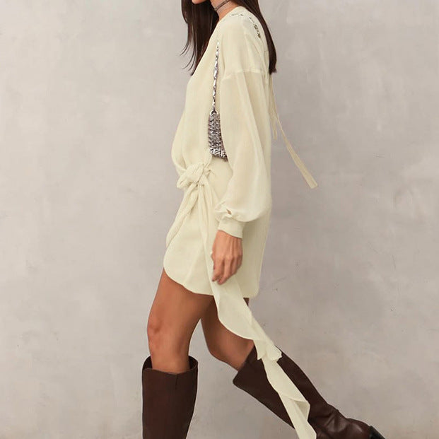 Beautifully Finished Dress in a Timeless Design