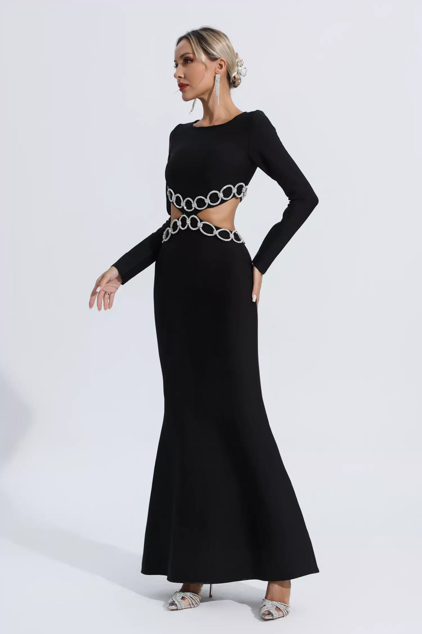 Effortlessly Elegant Dress with a Timeless Design