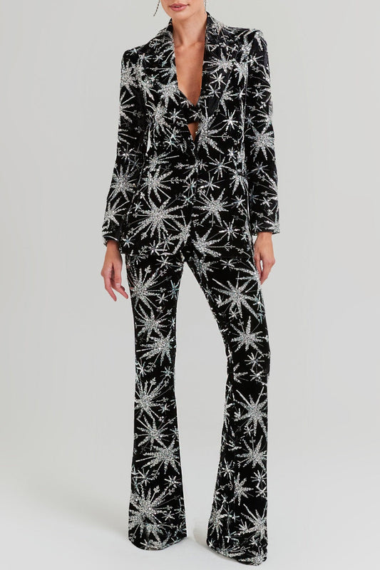 Well Tailored Garment with a Graceful Silhouette