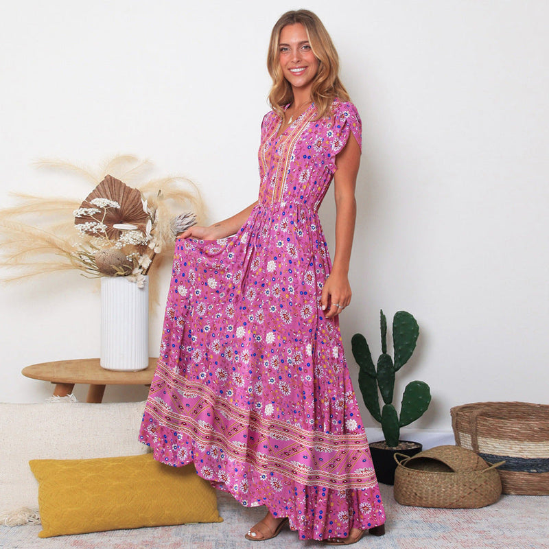 Gracefully Styled Dress for Any Occasion