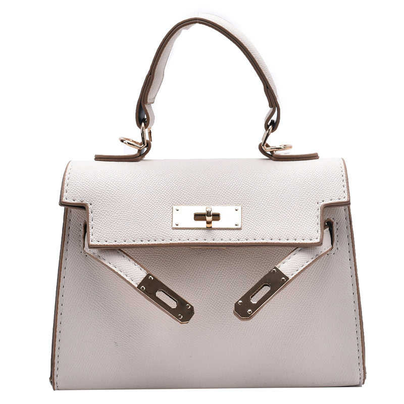 Beautifully Finished Bag in a Timeless Design